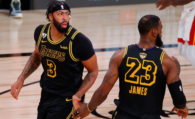 相比之下 相比之下