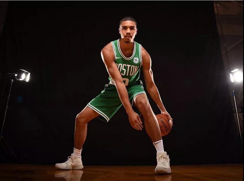 史无前例的 史无前例的