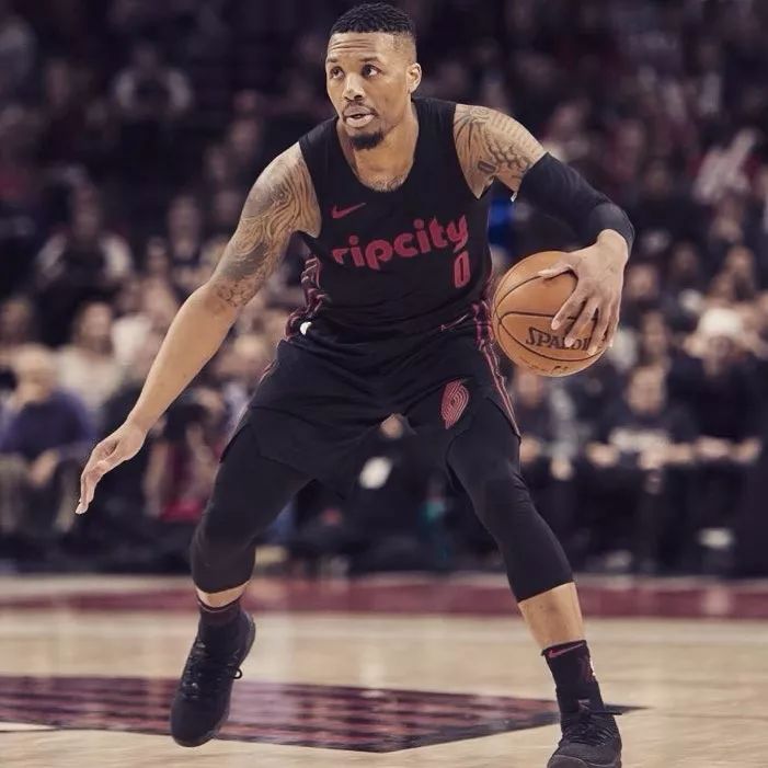 船的整体火 船的整体火