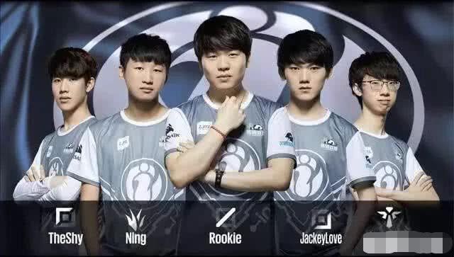 就在魔改与